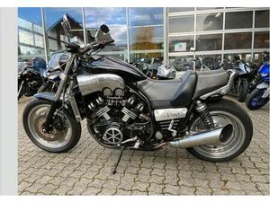 YAMAHA V-MAX