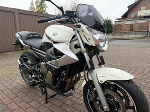 YAMAHA XJ6