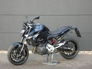 BMW F 900 R TRIPLE BLACK