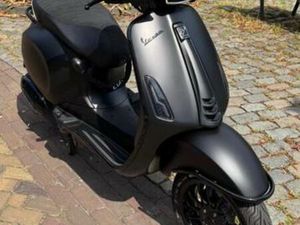 VESPA SPRINT E5 CUSTOM PAINT | 50CC | ZELIONI | MALOSSI — SCOOTERS | VESPA — MARKTPLAATS