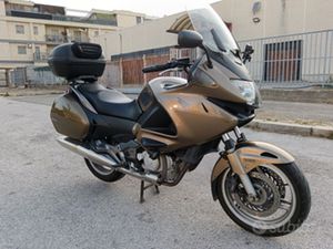 HONDA DEAUVILLE 700 ABS