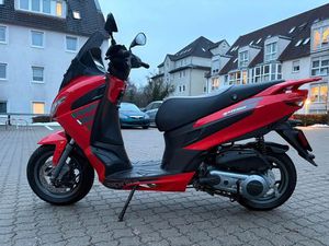 APRILIA SXR 50 MIT SOMMER + WINTERREIFEN