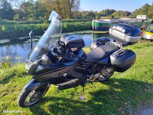 BMW F800GT TRÈS BON ÉTAT