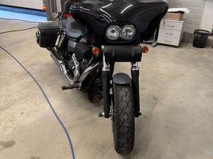 VENDS HARLEY DAVIDSON FAT BOB DE 2011