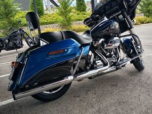 STREET GLIDE SPÉCIAL