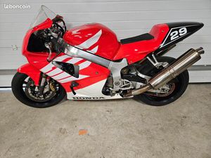 HONDA VTR SP1
