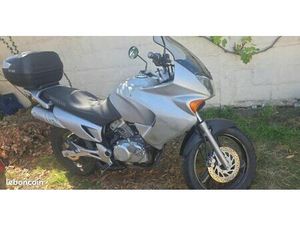 HONDA VARADERO 125 CM3