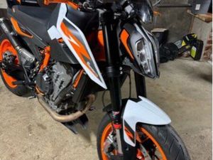 KTM 890 DUKE R
