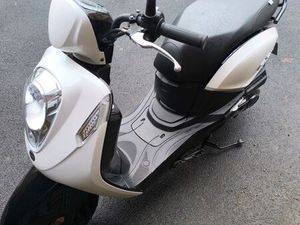 SCOOTER SYM MIO 50