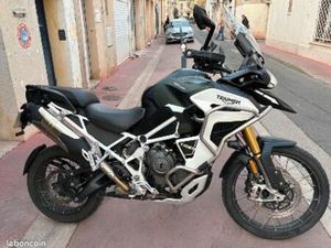 TRIUMPH TIGER 1200 RALLY EXPLORER