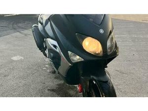 VENDO YAMAHA T-MAX 500 (2004 - 07) USATA A ROMA (CODICE 9895061) - MOTO.IT