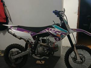 YCF 190 ,POCKET BIKE ET CASQUE EN LOT