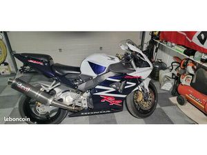 HONDA CBR 1000 RR