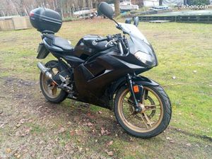 YAMAHA TZR 50 À FINIR