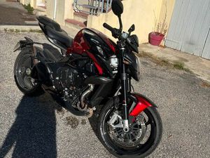 MV AGUSTA 800 BRUTALE RR