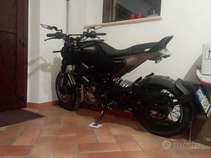 HUSQVARNA SVARTPILEN 401 - 2022