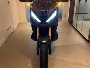 ② HONDA X-ADV 750**2024