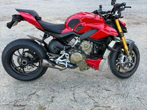 DUCATI STREETFIGHTER V4S