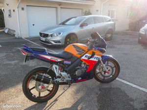 HONDA CBR 125 REPSOL OU ÉCHANGE AVEC VOITURE
