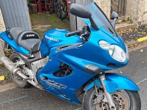 MOTO ZZR 1200 A RÉPARÉ