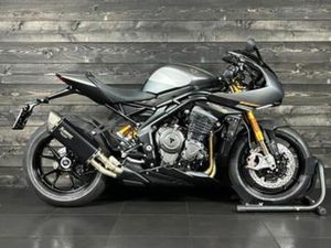 TRIUMPH SPEED TRIPLE RR BREITLING EDITION (BJ 2025) — MOTOREN | TRIUMPH — MARKTPLAATS