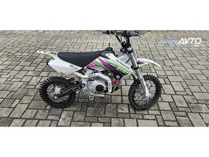 YCF 125