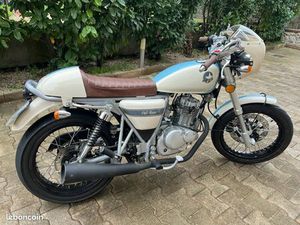 MASH 125 CAFÉ RACER