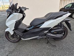 SCOOTER FORZA 125