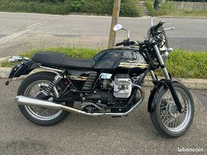 MOTO GUZZI V7 CLASSIC