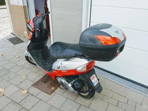 ② PEUGEOT VIVACITY