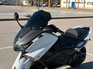 YAMAHA - TMAX 530