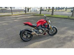 DUCATI MONSTER 1200S