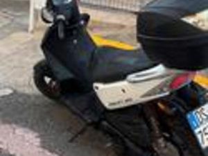 KYMCO AGILITY 125 INTERO O PER PEZZI