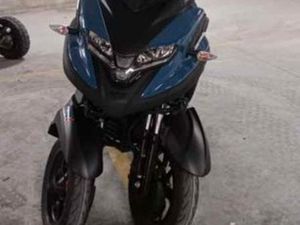 YAMAHA - TRICITY 300