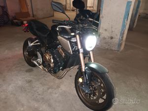 HONDA CB650R 2022 13000KM