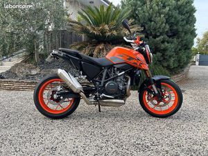 KTM DUKE 690 COMME NEUVE