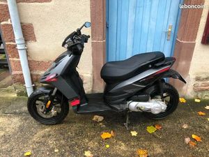 SCOOTER APRILIA 50 CC SR