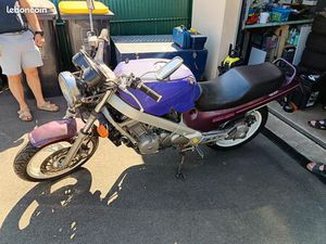 HONDA 650 NTV