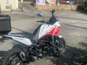 MOTO MORINI XCAPE 650