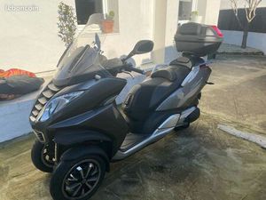 PEUGEOT MÉTROPOLIS 400CM3