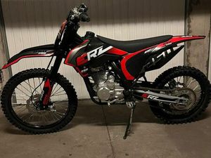 MOTO CROSS ERZ 250 CC