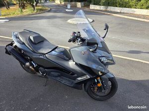 VEND SCOOTER TECH MAX 21000KM