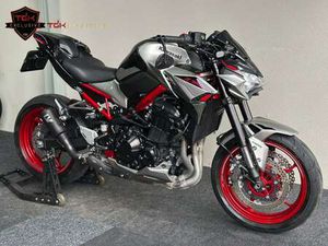 KAWASAKI Z 900 GRIJS