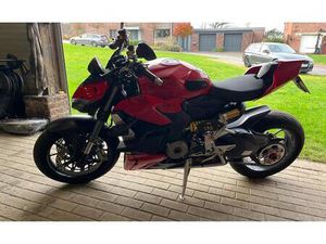 DUCATI STREETFIGHTER V2