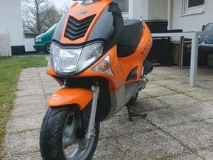 ROLLER KYMCO SUPER 9 45KMH WASSERGEKÜHLT 2 TAKT