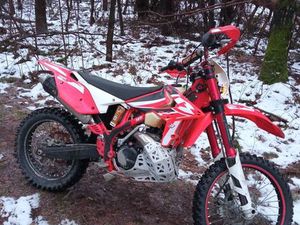 WITAM. SPRZEDAM BETA 300RR. KOPANKA