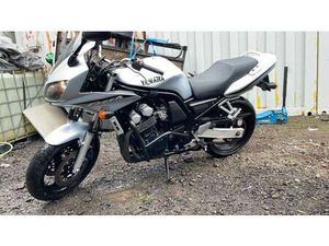 YAMAHA, FZS, 2002, 599 (CC)