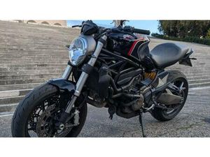 VENDO DUCATI MONSTER 821 DARK ABS (2014 - 16) USATA A ROMA (CODICE 9895010) - MOTO.IT