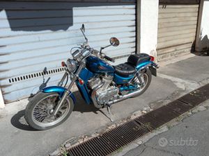 SUZUKI INTRUDER 600