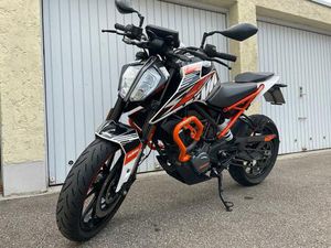 KTM DUKE 125